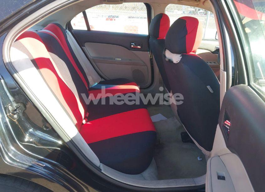 Photo 8 of 2006 Ford Fusion SE (VIN 3FAFP07146R239103)