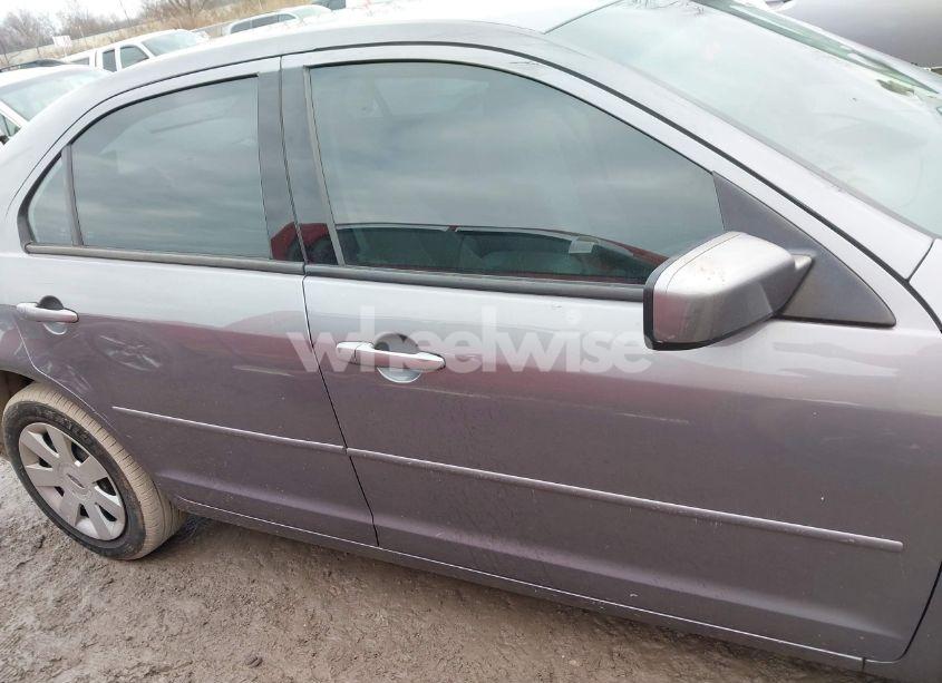 Photo 13 of 2006 Ford Fusion SE (VIN 3FAFP07166R105533)