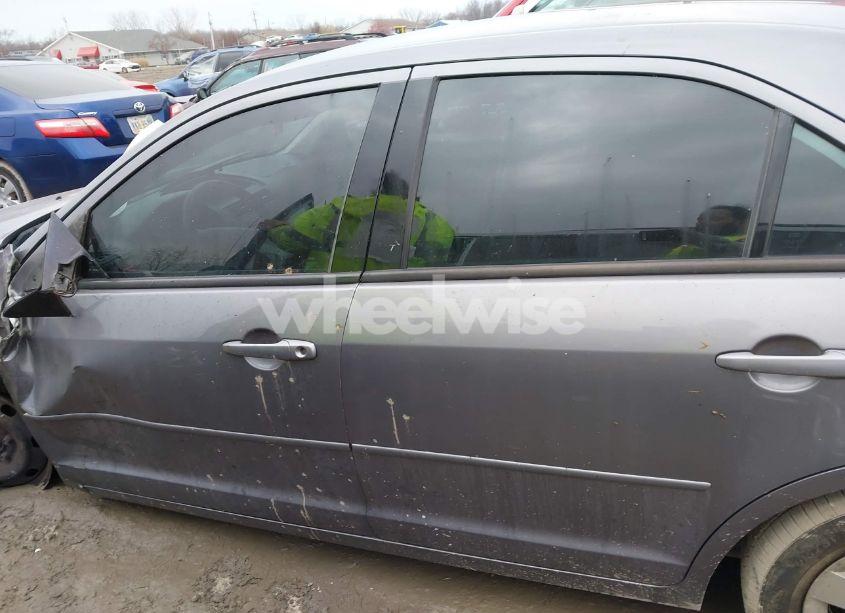 Photo 14 of 2006 Ford Fusion SE (VIN 3FAFP07166R105533)