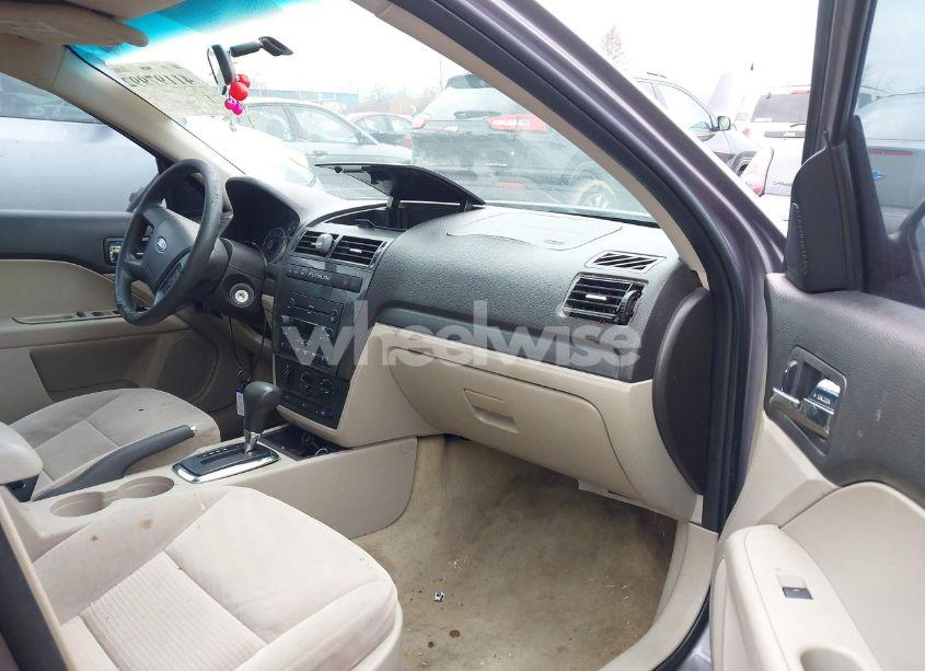 Photo 5 of 2006 Ford Fusion SE (VIN 3FAFP07166R105533)