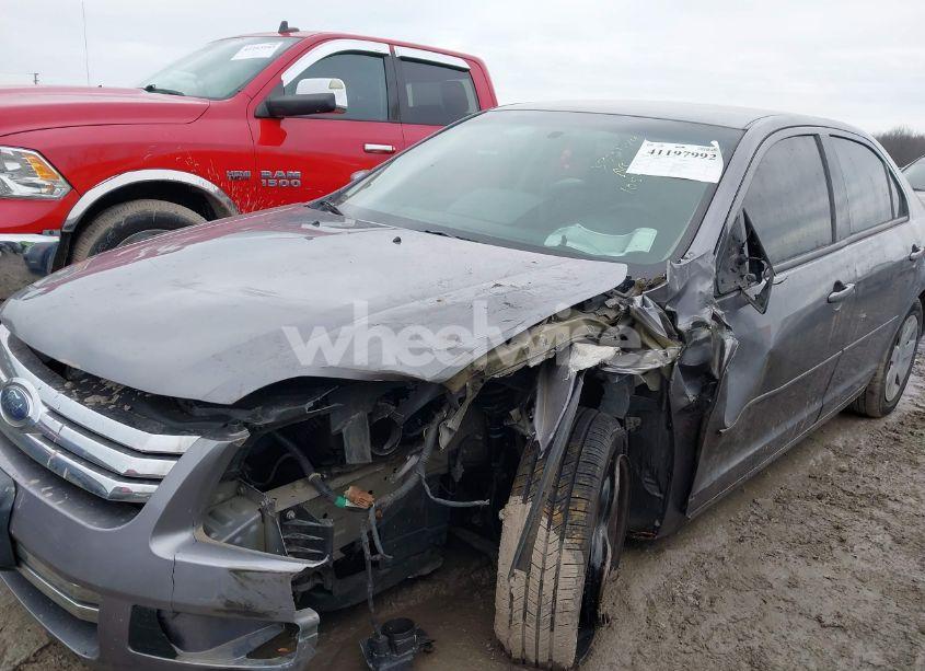 Photo 6 of 2006 Ford Fusion SE (VIN 3FAFP07166R105533)