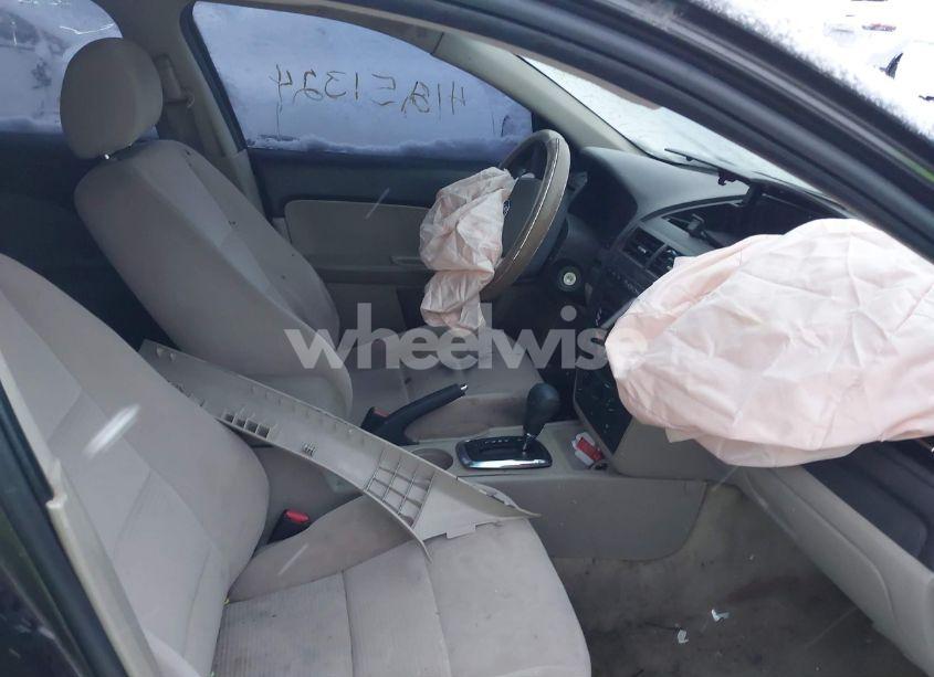 Photo 5 of 2006 Ford Fusion SE (VIN 3FAFP07166R236140)