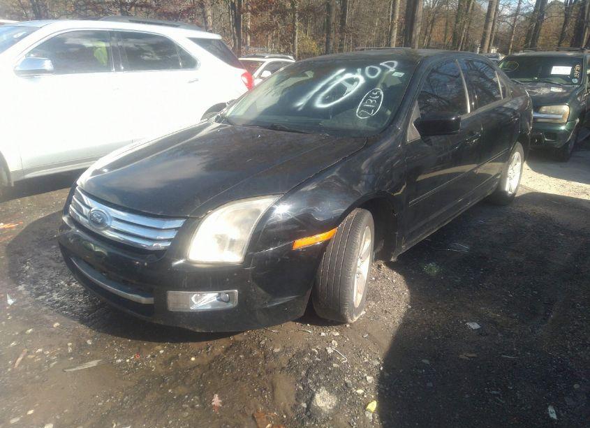 Photo 2 of 2006 Ford Fusion SE (VIN 3FAFP07186R247835)