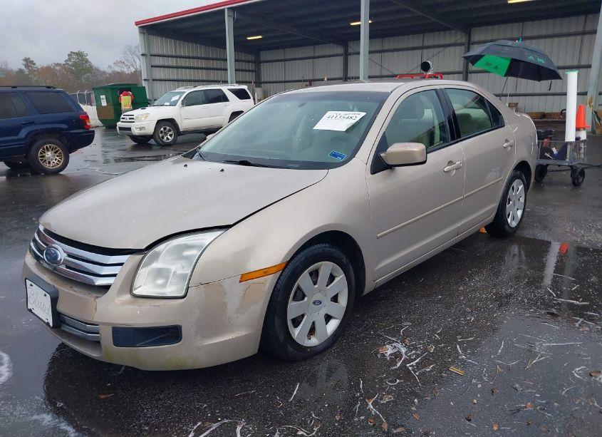 Photo 2 of 2006 Ford Fusion SE (VIN 3FAFP07Z66R173918)