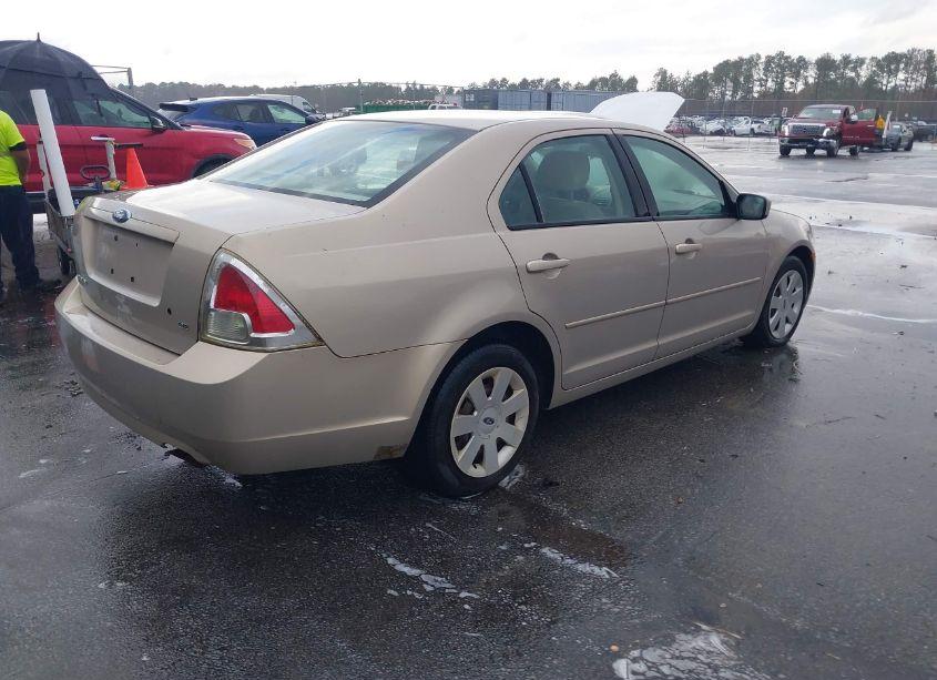 Photo 4 of 2006 Ford Fusion SE (VIN 3FAFP07Z66R173918)