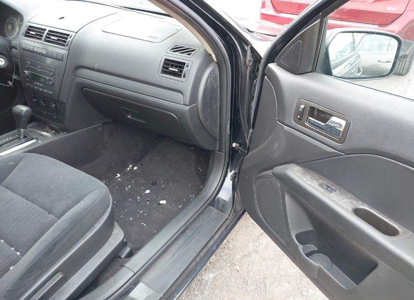 Photo 5 of 2006 Ford Fusion SE (VIN 3FAFP07Z86R186167)