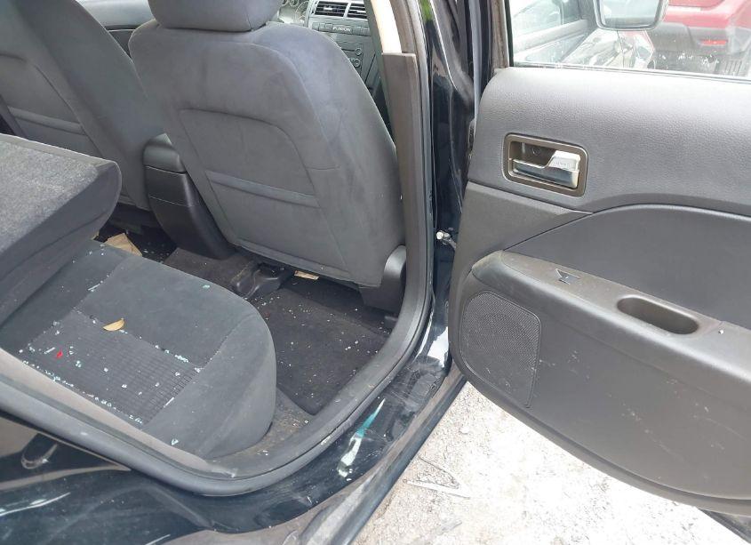 Photo 8 of 2006 Ford Fusion SE (VIN 3FAFP07Z86R186167)