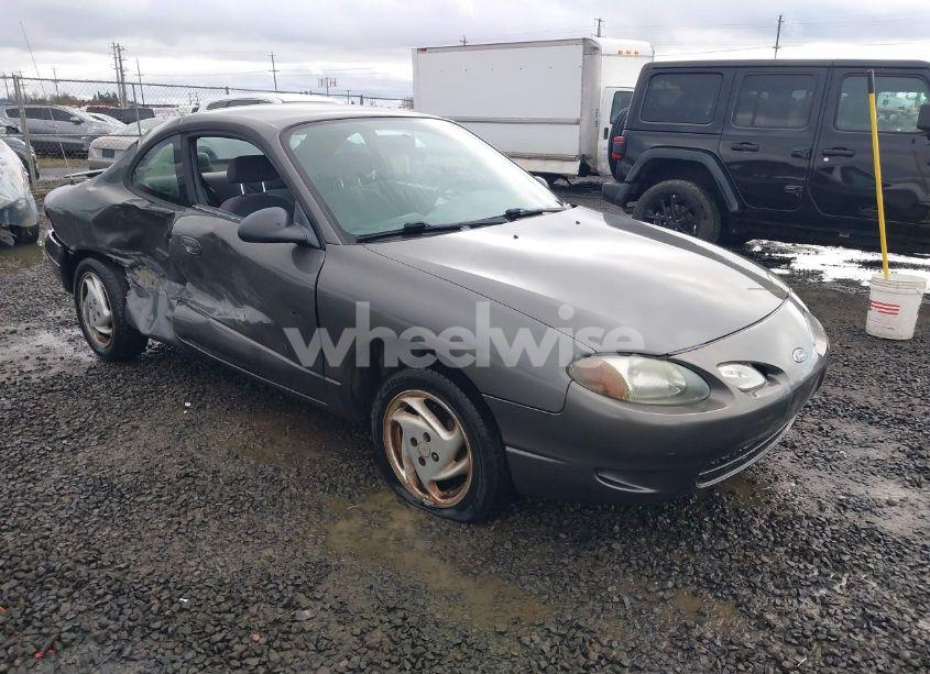 2002 Ford Escort ZX2 (VIN 3FAFP11302R221689) main photo