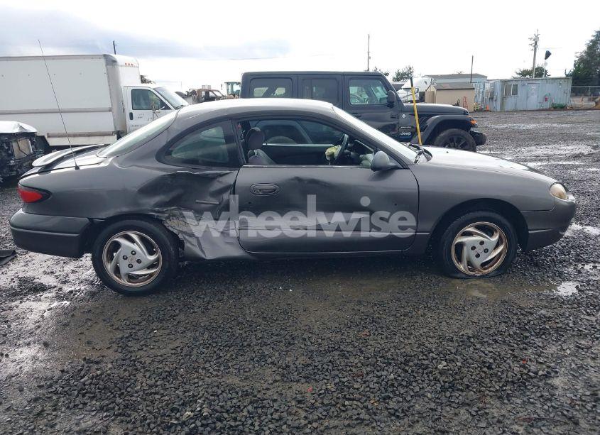 Photo 12 of 2002 Ford Escort ZX2 (VIN 3FAFP11302R221689)