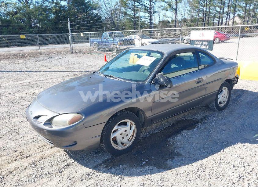 Photo 2 of 2002 Ford Escort ZX2 (VIN 3FAFP11342R103032)