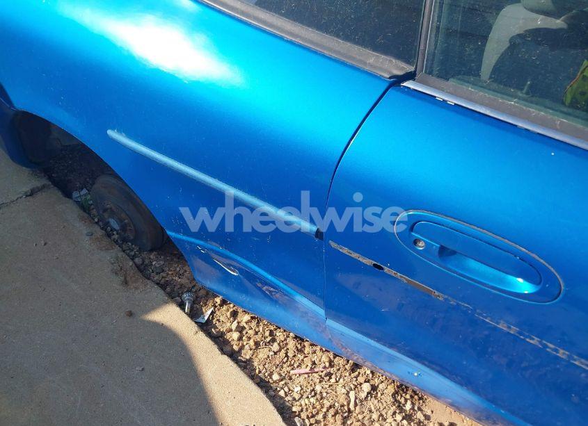 Photo 6 of 2001 Ford Escort ZX2 (VIN 3FAFP11391R163595)