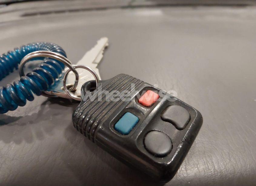 Photo 11 of 2001 Ford Escort N/A (VIN 3FAFP13P11R235177)