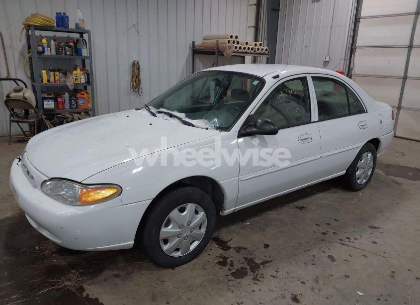 Photo 2 of 2001 Ford Escort N/A (VIN 3FAFP13P11R235177)