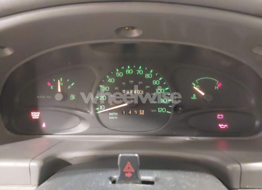 Photo 7 of 2001 Ford Escort N/A (VIN 3FAFP13P11R235177)