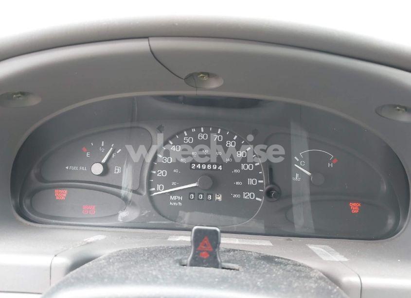 Photo 7 of 2002 Ford Escort FLEET (VIN 3FAFP13P22R117205)