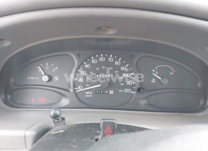 Photo 7 of 2002 Ford Escort FLEET (VIN 3FAFP13P22R128270)