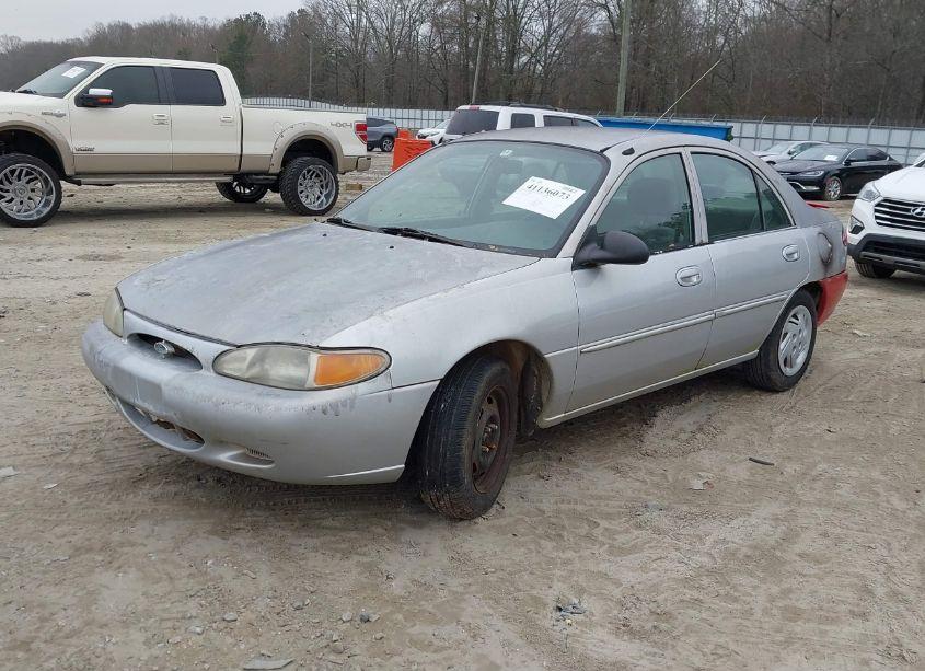 Photo 2 of 2001 Ford Escort N/A (VIN 3FAFP13P51R220455)
