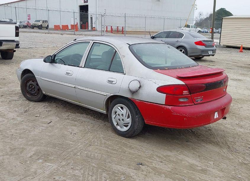 Photo 3 of 2001 Ford Escort N/A (VIN 3FAFP13P51R220455)