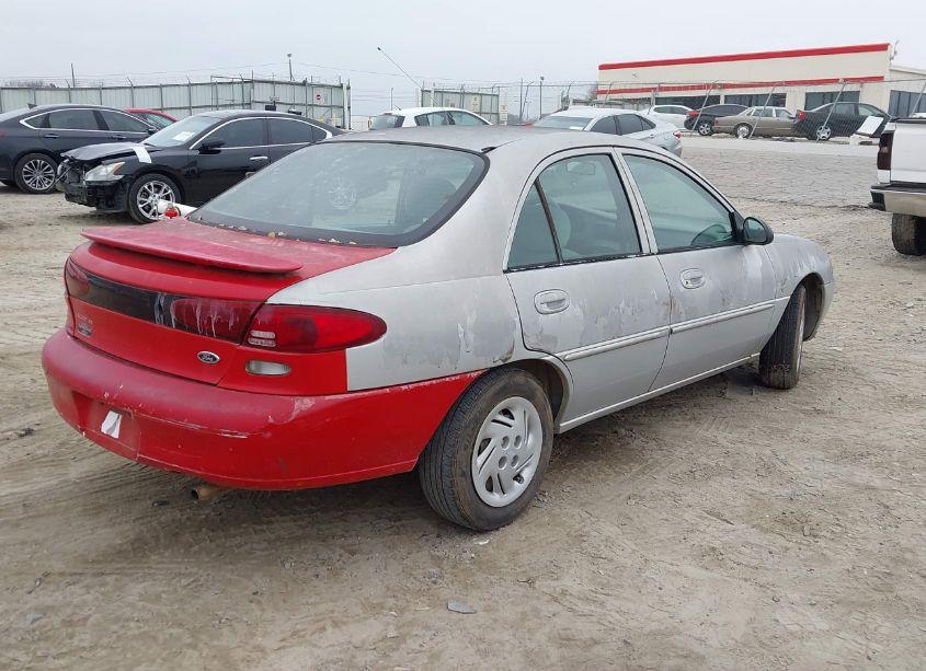 Photo 4 of 2001 Ford Escort N/A (VIN 3FAFP13P51R220455)