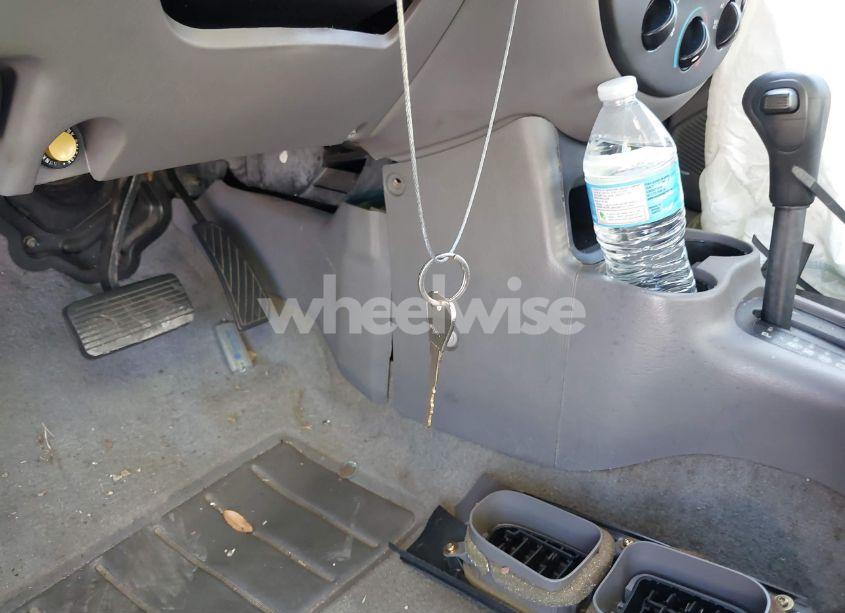 Photo 11 of 2000 Ford Escort N/A (VIN 3FAFP13P6YR253054)