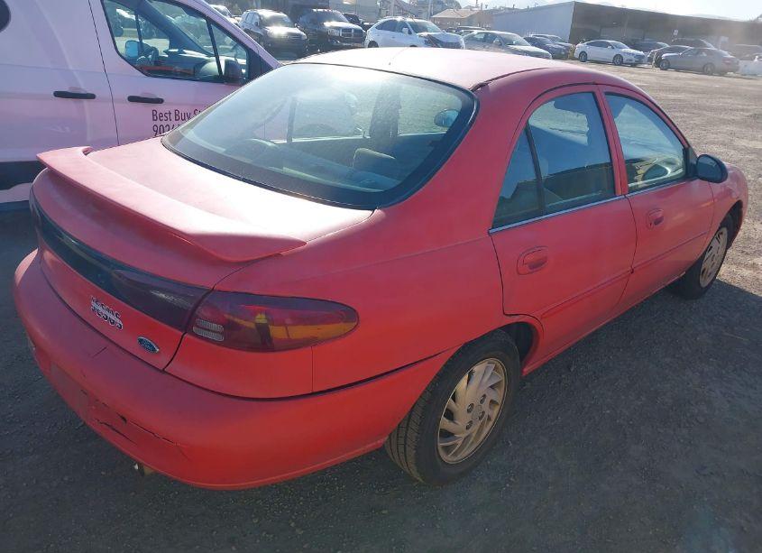 Photo 4 of 2001 Ford Escort N/A (VIN 3FAFP13P91R168585)