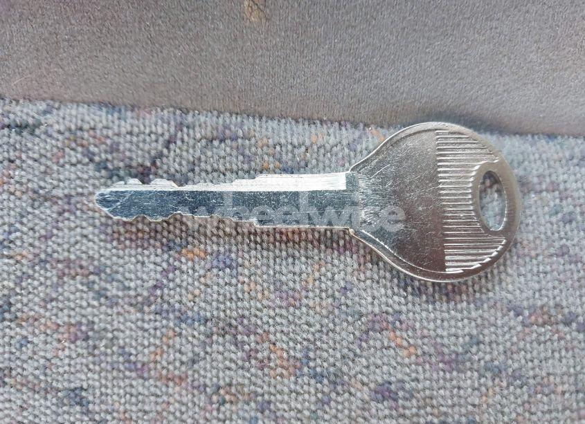 Photo 11 of 1999 Ford Escort SE (VIN 3FAFP15P4XR162456)