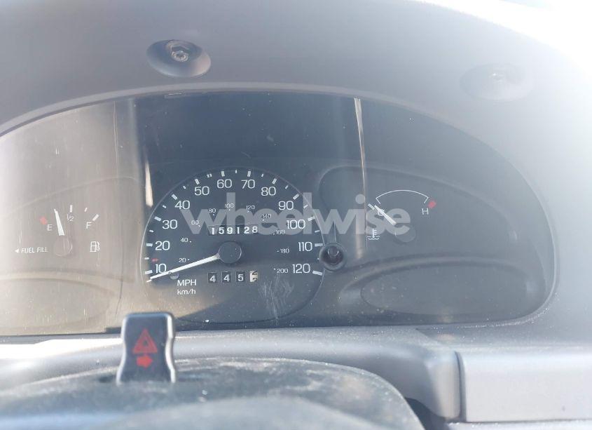 Photo 7 of 1999 Ford Escort SE (VIN 3FAFP15P4XR162456)