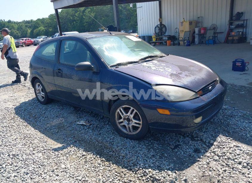 2003 Ford Focus ZX3 (VIN 3FAFP31303R111982) main photo