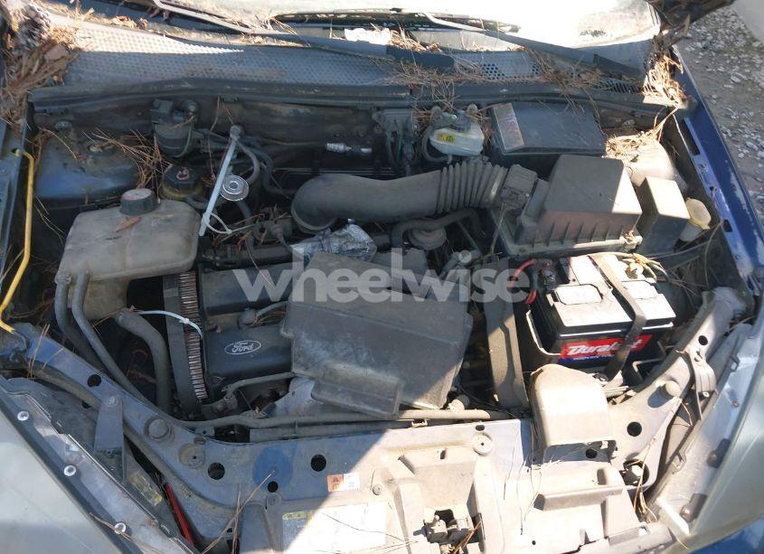 Photo 10 of 2003 Ford Focus ZX3 (VIN 3FAFP31303R111982)