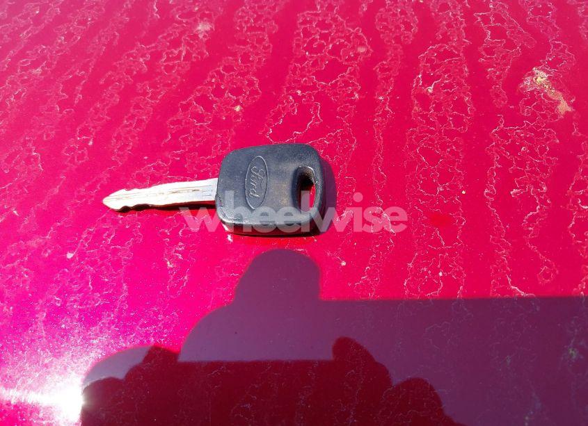 Photo 11 of 2003 Ford Focus ZX3 (VIN 3FAFP31303R111982)