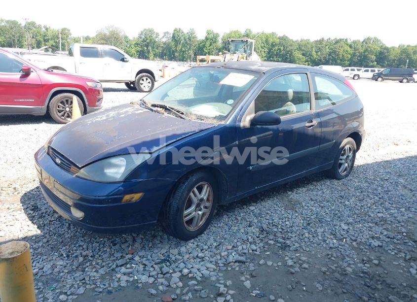 Photo 2 of 2003 Ford Focus ZX3 (VIN 3FAFP31303R111982)