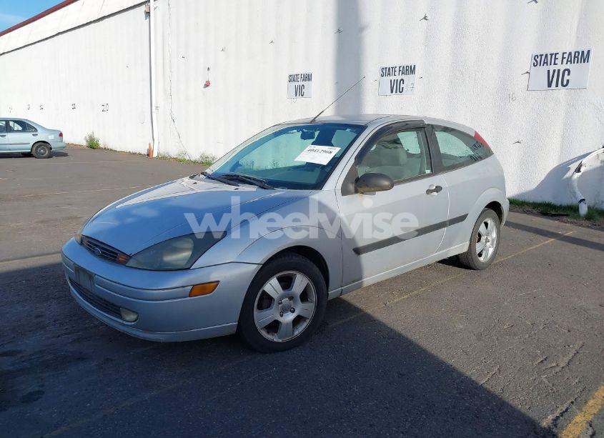 Photo 2 of 2003 Ford Focus ZX3 (VIN 3FAFP31303R186374)
