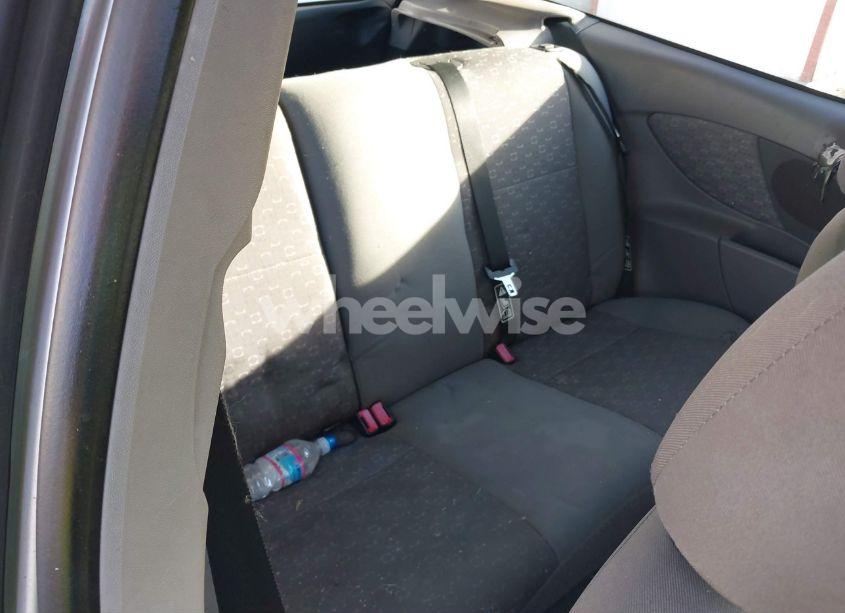 Photo 8 of 2003 Ford Focus ZX3 (VIN 3FAFP31303R186374)