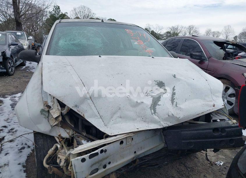 Photo 11 of 2000 Ford Focus ZX3 (VIN 3FAFP3130YR210633)