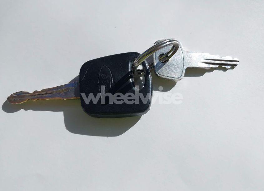 Photo 11 of 2000 Ford Focus ZX3 (VIN 3FAFP3130YR241557)