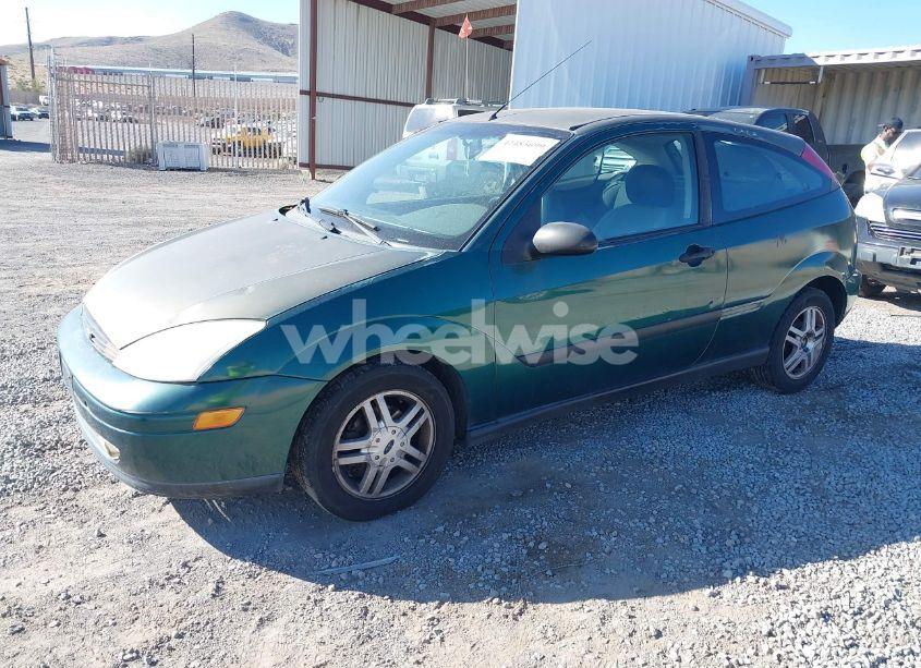 Photo 2 of 2000 Ford Focus ZX3 (VIN 3FAFP3130YR241557)