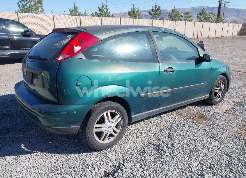 Photo 4 of 2000 Ford Focus ZX3 (VIN 3FAFP3130YR241557)