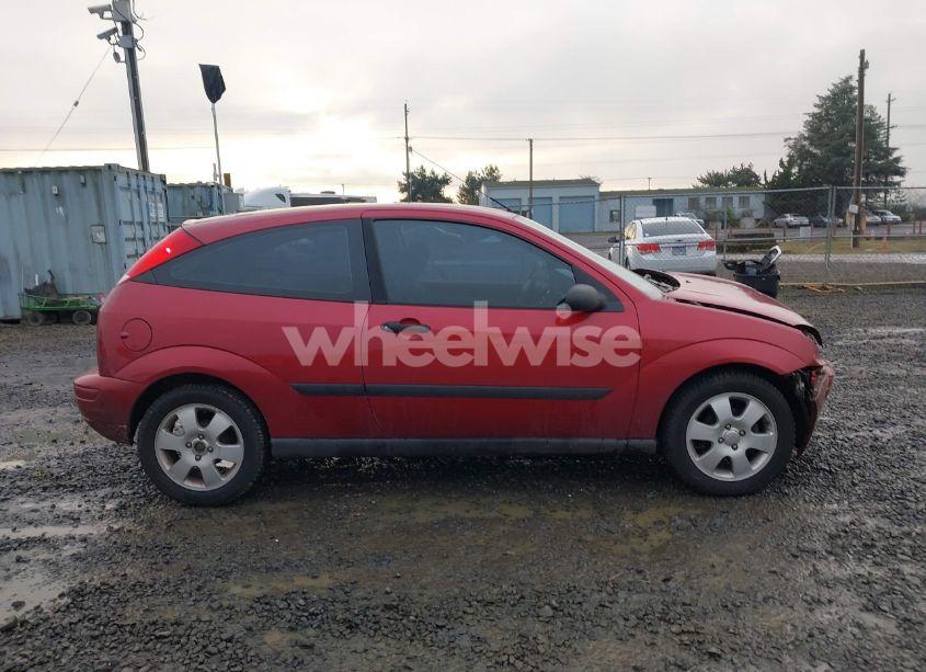 Photo 14 of 2001 Ford Focus ZX3 (VIN 3FAFP31311R108120)
