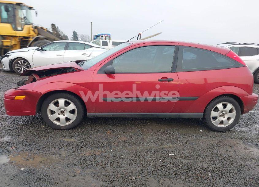 Photo 15 of 2001 Ford Focus ZX3 (VIN 3FAFP31311R108120)