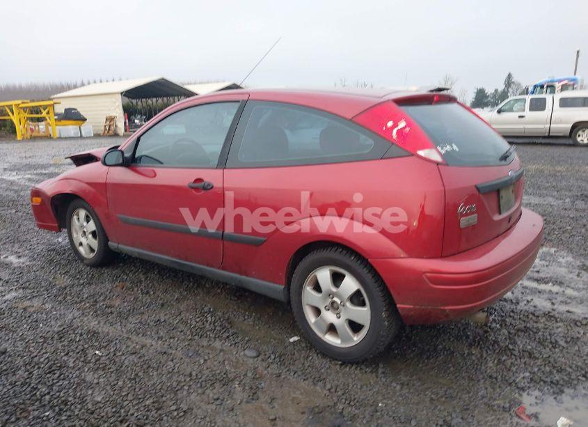 Photo 3 of 2001 Ford Focus ZX3 (VIN 3FAFP31311R108120)