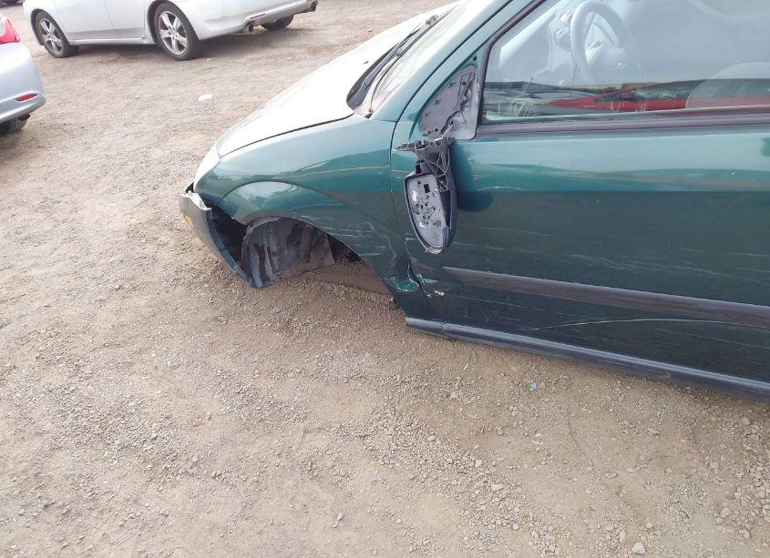 Photo 14 of 2001 Ford Focus ZX3 (VIN 3FAFP31311R175946)