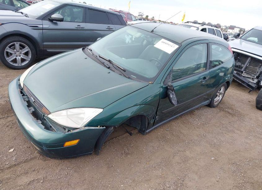 Photo 2 of 2001 Ford Focus ZX3 (VIN 3FAFP31311R175946)