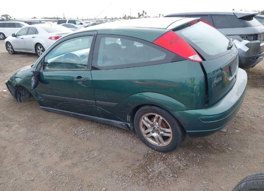 Photo 3 of 2001 Ford Focus ZX3 (VIN 3FAFP31311R175946)