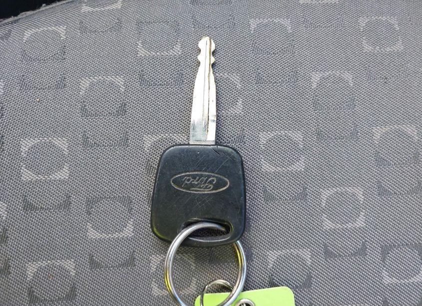 Photo 11 of 2004 Ford Focus ZX3 (VIN 3FAFP31314R123348)