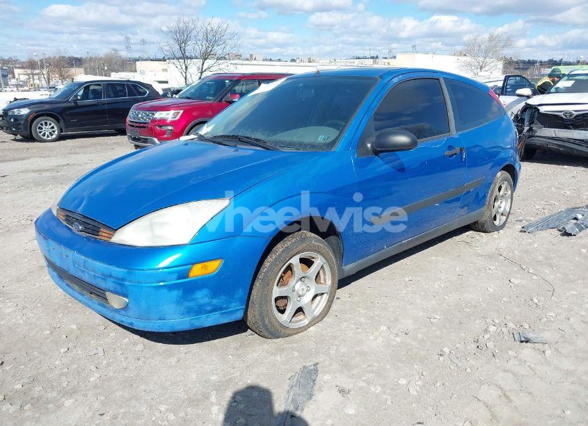 Photo 2 of 2001 Ford Focus ZX3 (VIN 3FAFP31321R198555)