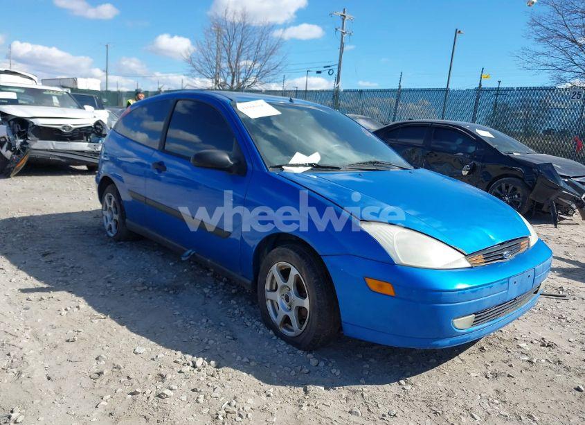 Photo 6 of 2001 Ford Focus ZX3 (VIN 3FAFP31321R198555)