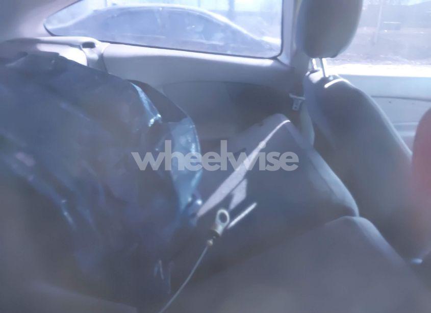 Photo 8 of 2001 Ford Focus ZX3 (VIN 3FAFP31321R198555)