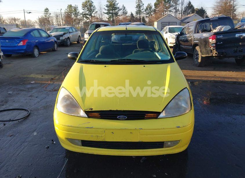 Photo 12 of 2001 Ford Focus ZX3 (VIN 3FAFP31321R229514)