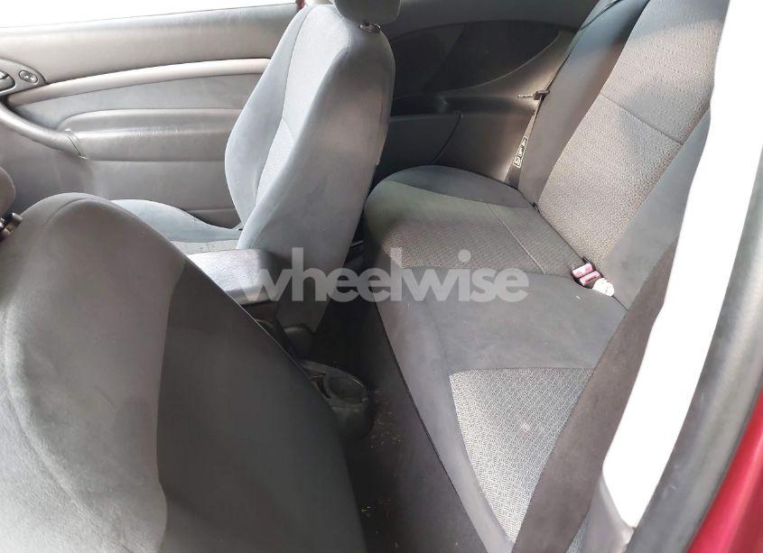 Photo 8 of 2001 Ford Focus ZX3 (VIN 3FAFP31321R242649)