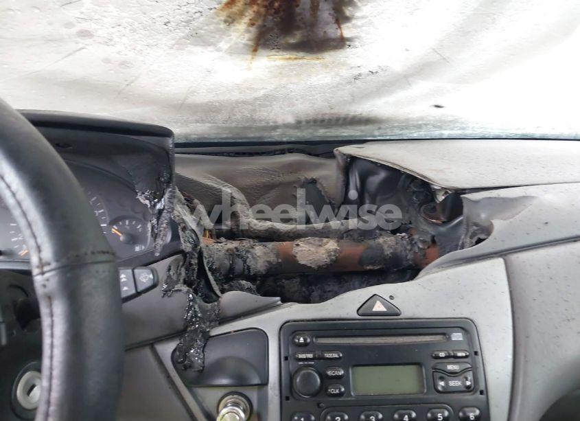 Photo 12 of 2004 Ford Focus ZX3 (VIN 3FAFP31324R119602)